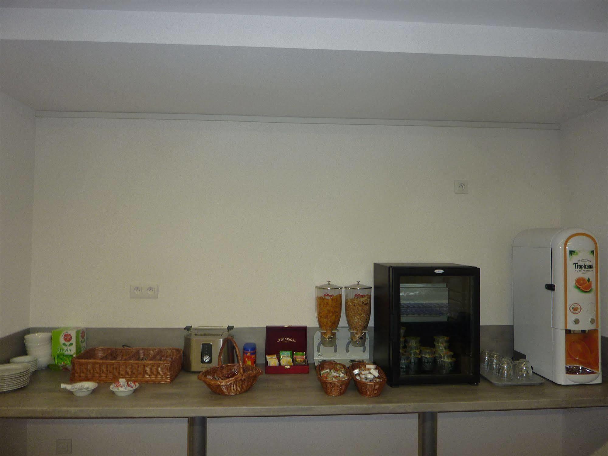 Residence Hoteliere Laudine 랭스 외부 사진