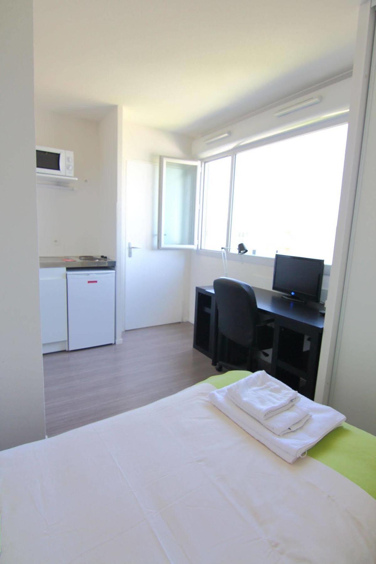 Residence Hoteliere Laudine 랭스 외부 사진